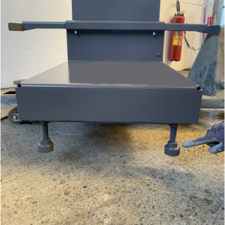 Tasseur de conteneur 660-770L Tasseur de conteneur 660-770L