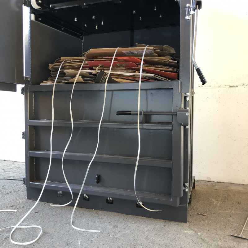 Presse à balles 150kgs V150E Auto